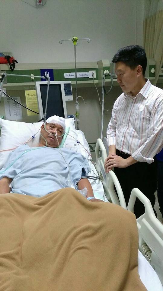 Foto program Dana Untuk Bpk. Effendi di ICU