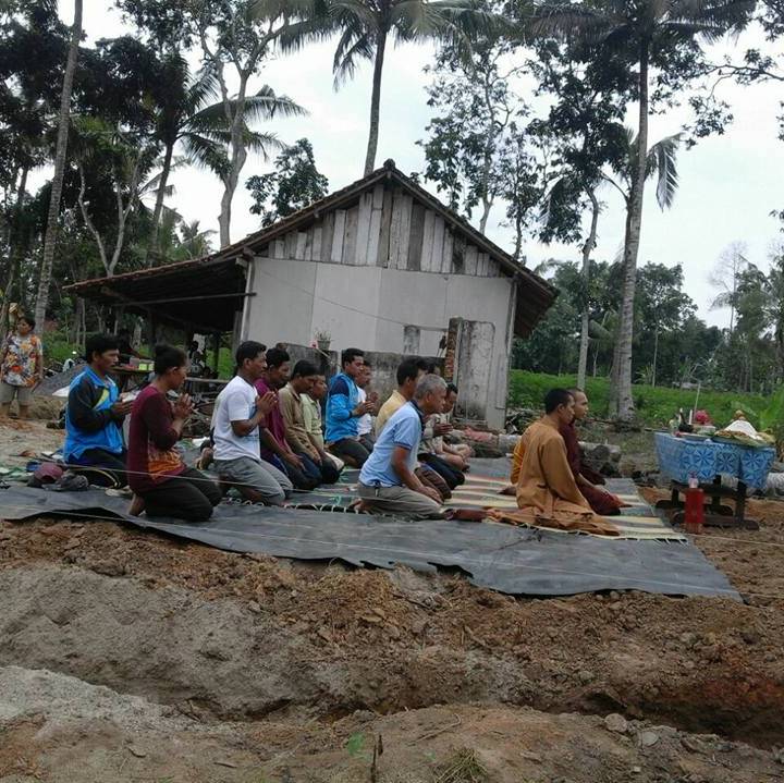 Foto program Dana Vihara Rubuh Di Lampung
