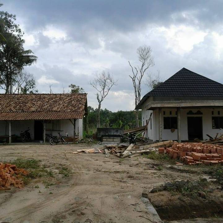 Foto program Dana Bangun Kuti dan Jembatan Vihara Desa Lampung