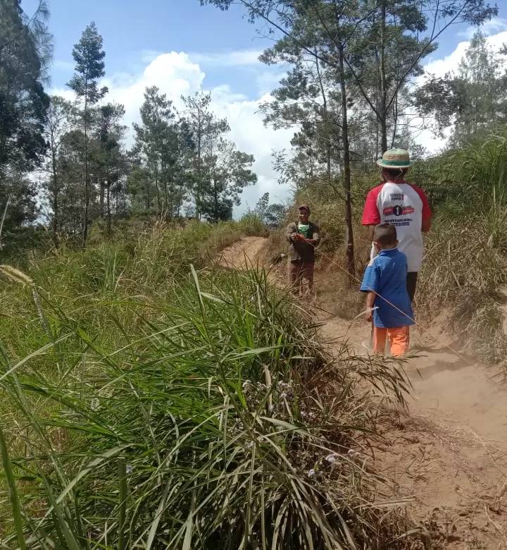 Foto program Dana Pengecoran Jalan Ke Vihara