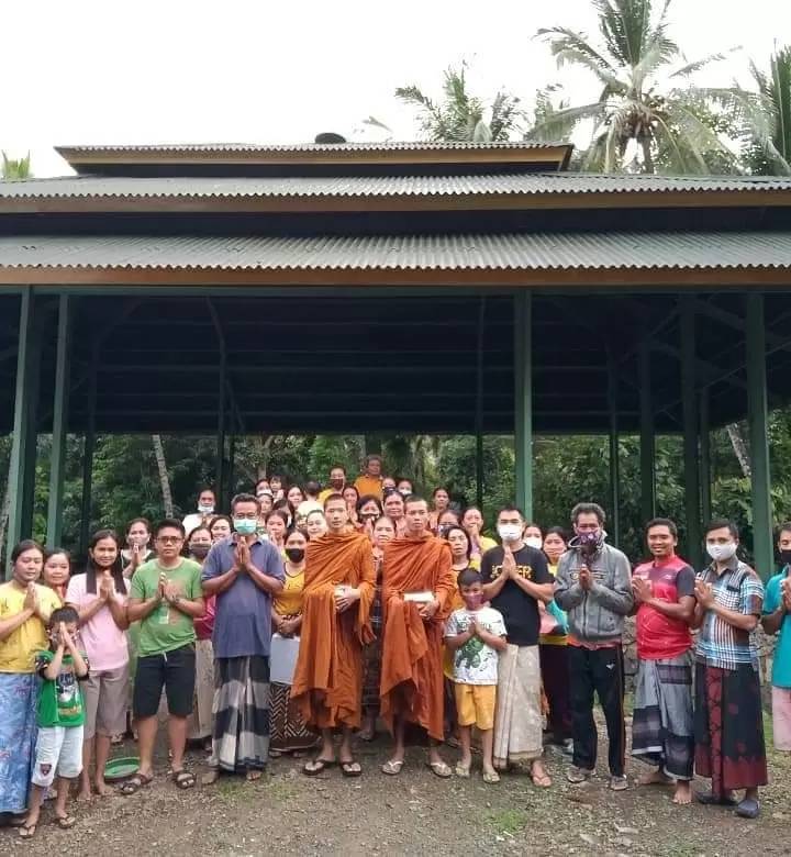 Foto program Dana Pengerjaan Jendela, Pintu dan Reiling Vihara Lombok