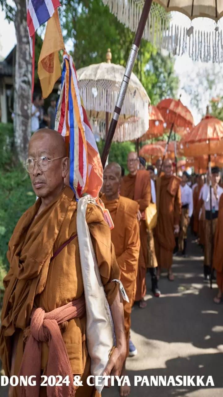 Foto program Dana Tiket Perjalanan 50 Bhikkhu Thudong 2024