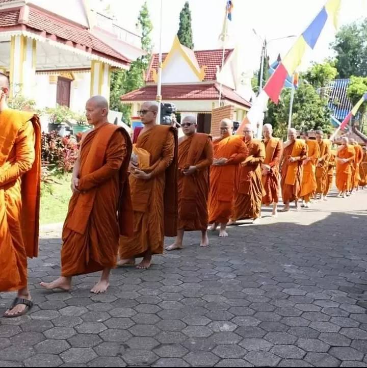 Foto program Dana Makan Program Latihan Samanera Vippasana Graha 2024