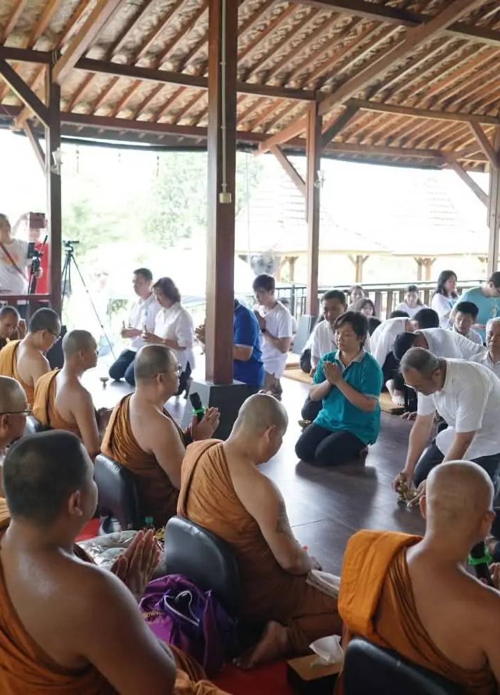 Foto program Kathina Dana 25 Anggota Sangha Saung Santi Sukha Arama