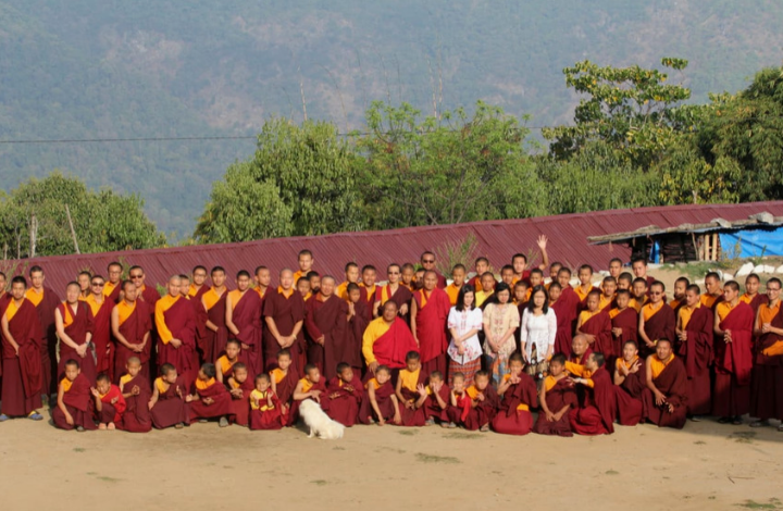 Foto program Dana Kebutuhan Hidup 130 Sangha Selama 1 Bulan